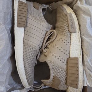 USED Adidas NMD_R1 Desert Sand Offspring
Men's 9.5